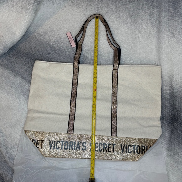 Victoria's Secret Tote Bag - Picture 1 of 7